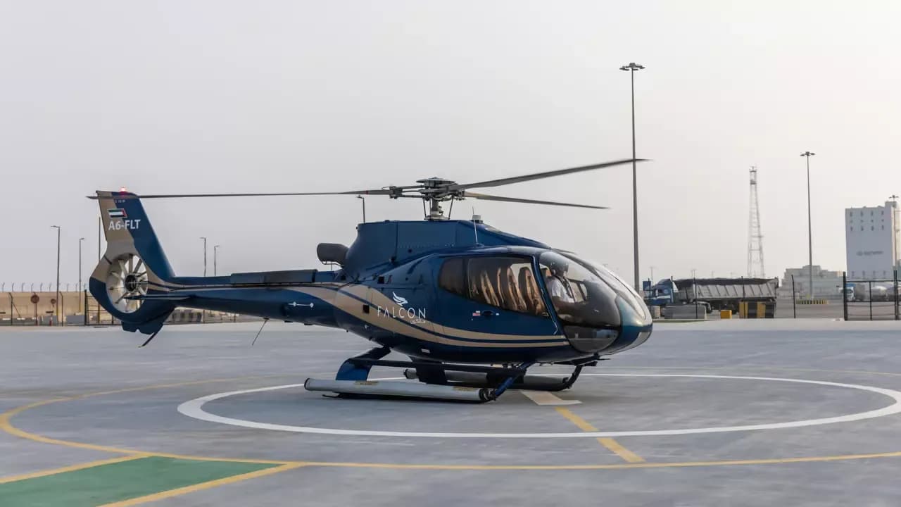 Helicopter Tour over Abu Dhabi — photo 1