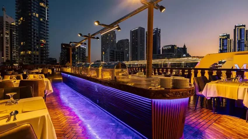 Alexandra Dhow Dinner Cruise in Dubai Marina — photo 3