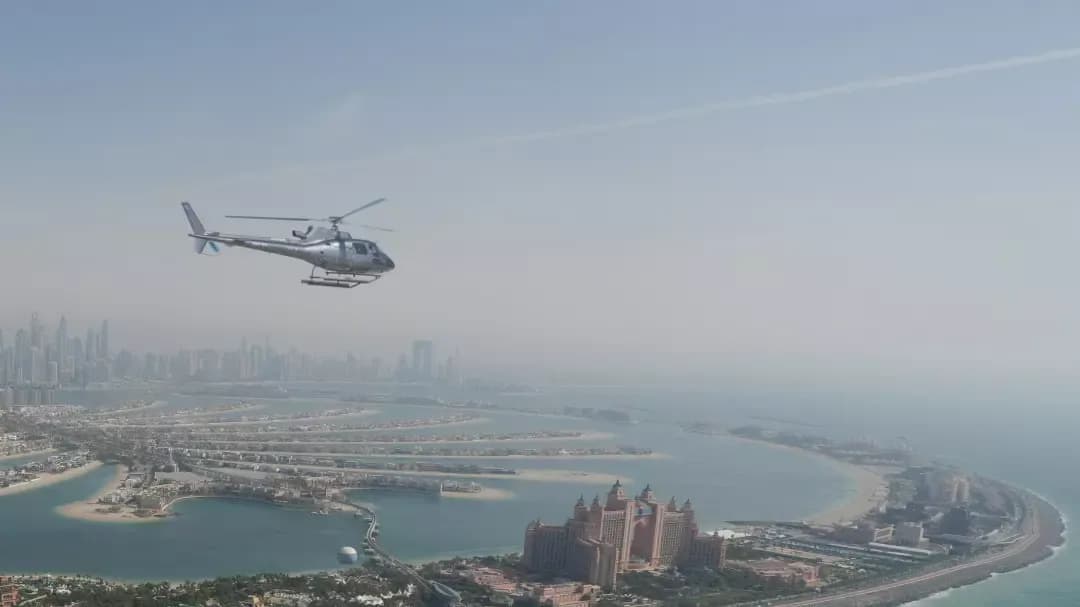 HeliDubai Helicopter Tour from Dubai Police Academy — photo 3