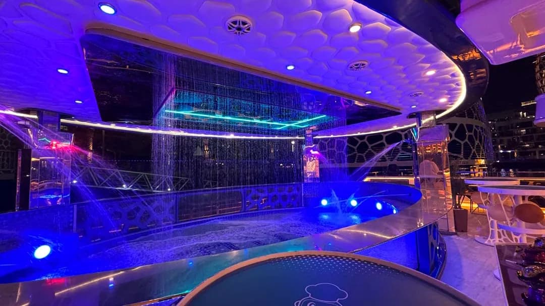 Lotus Royale Mega Yacht Dinner Cruise — photo 6
