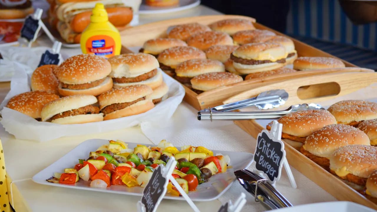 Shared Luxury Yacht Tour – Sunset or Dinner BBQ — photo 5